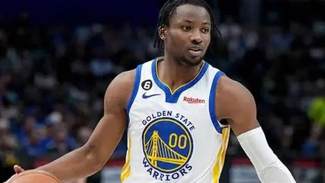 丹尼斯·史密斯重返独行侠队，新赛季续约再战