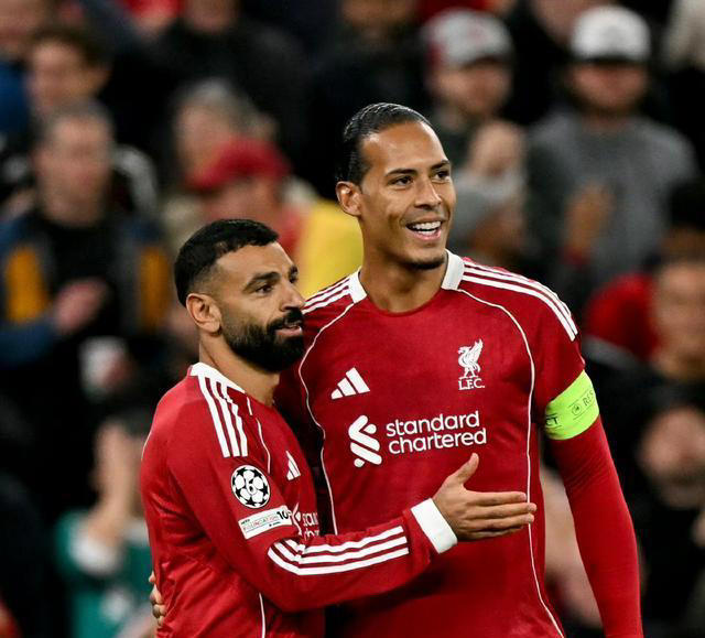 6000万先生爆发助球队连胜，再现罗纳尔迪尼奥足球艺术风采